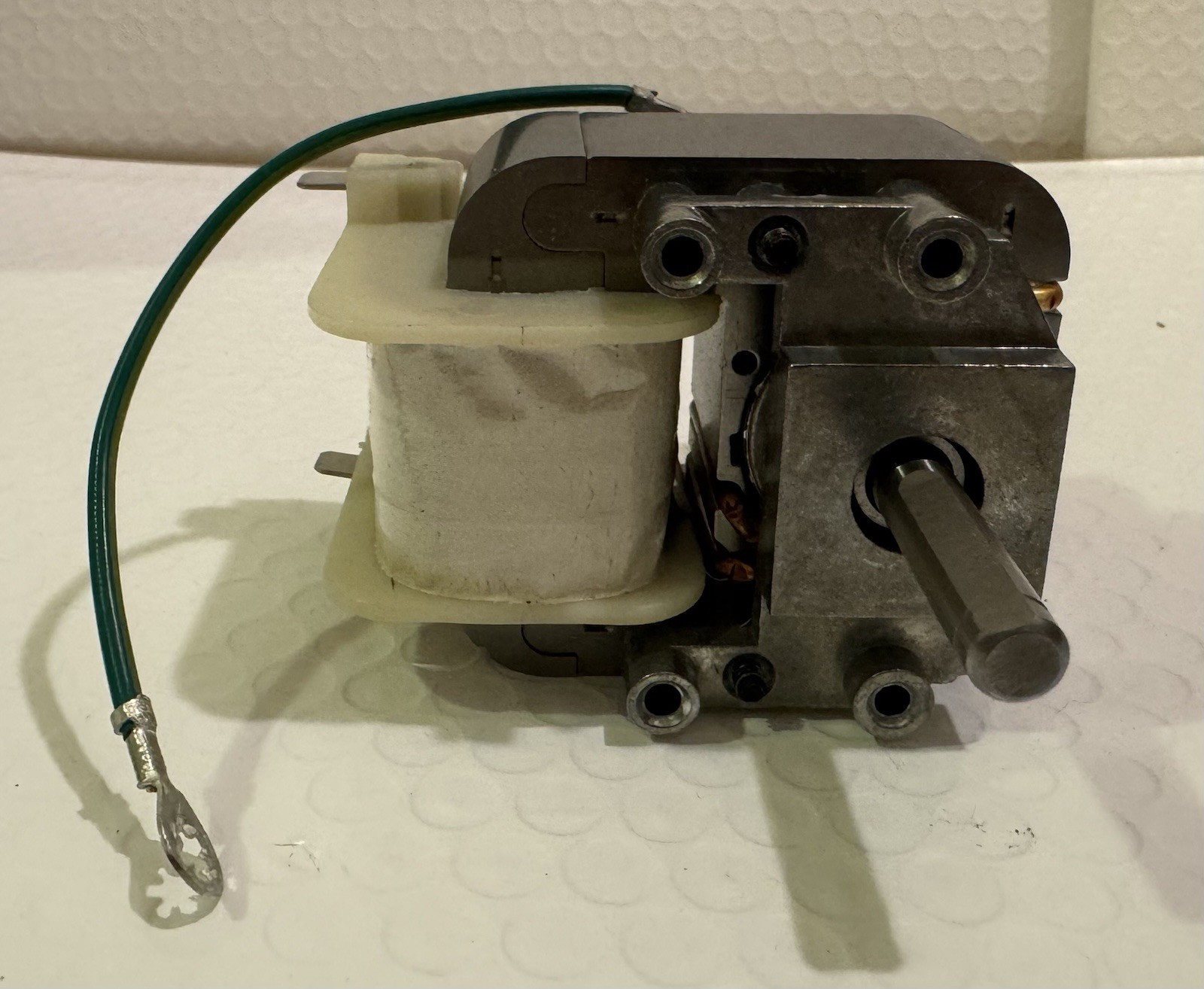 HC21ZE121A Draft Inducer Motor for Carrier Furnaces & Bryant and Payne Furnaces