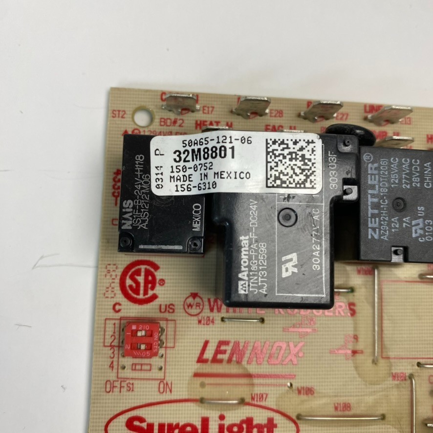 White Rodgers LENNOX 50A65-121-06 Furnace Control Circuit Board (32M8801) – Used