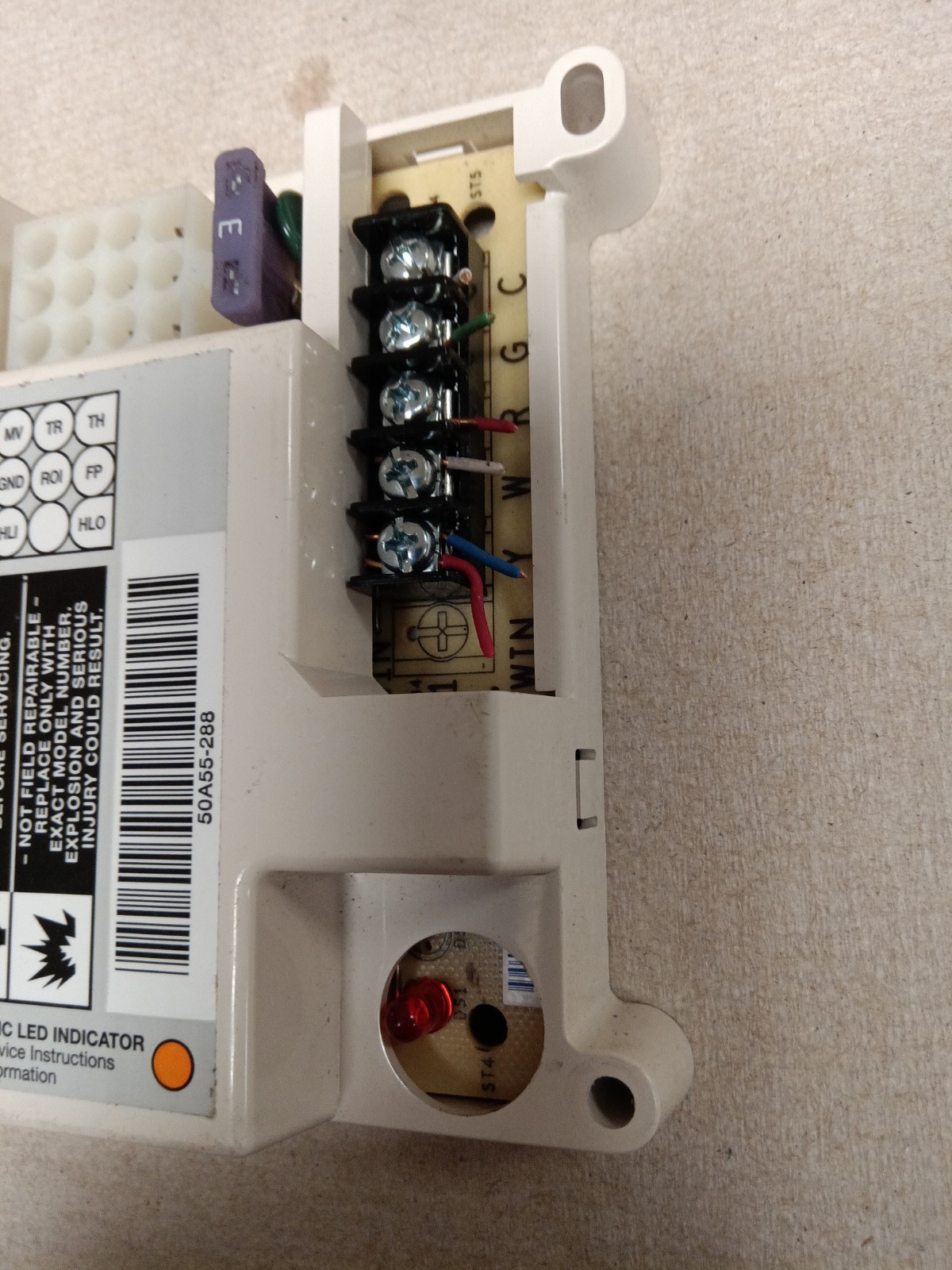 Goodman PCBBF117 50A55-288-05 Furnace Control Board USED / INSPECTED