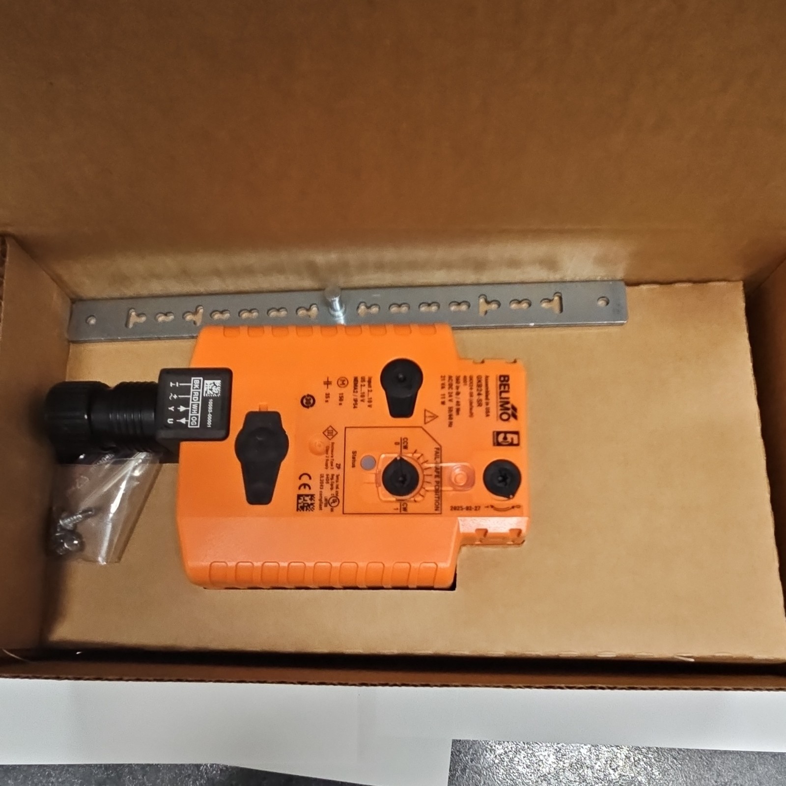 Belimo GKB24-SR Damper Actuator 24V Corded Electric 40Nm 360 in-lb 50/60Hz