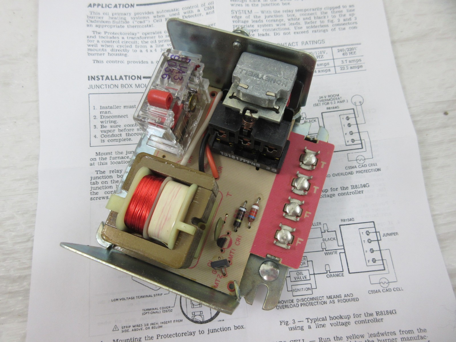 HONEYWELL R8184G 1179 OIL BURNER PROTECTORELAY CONTROLLER NOS