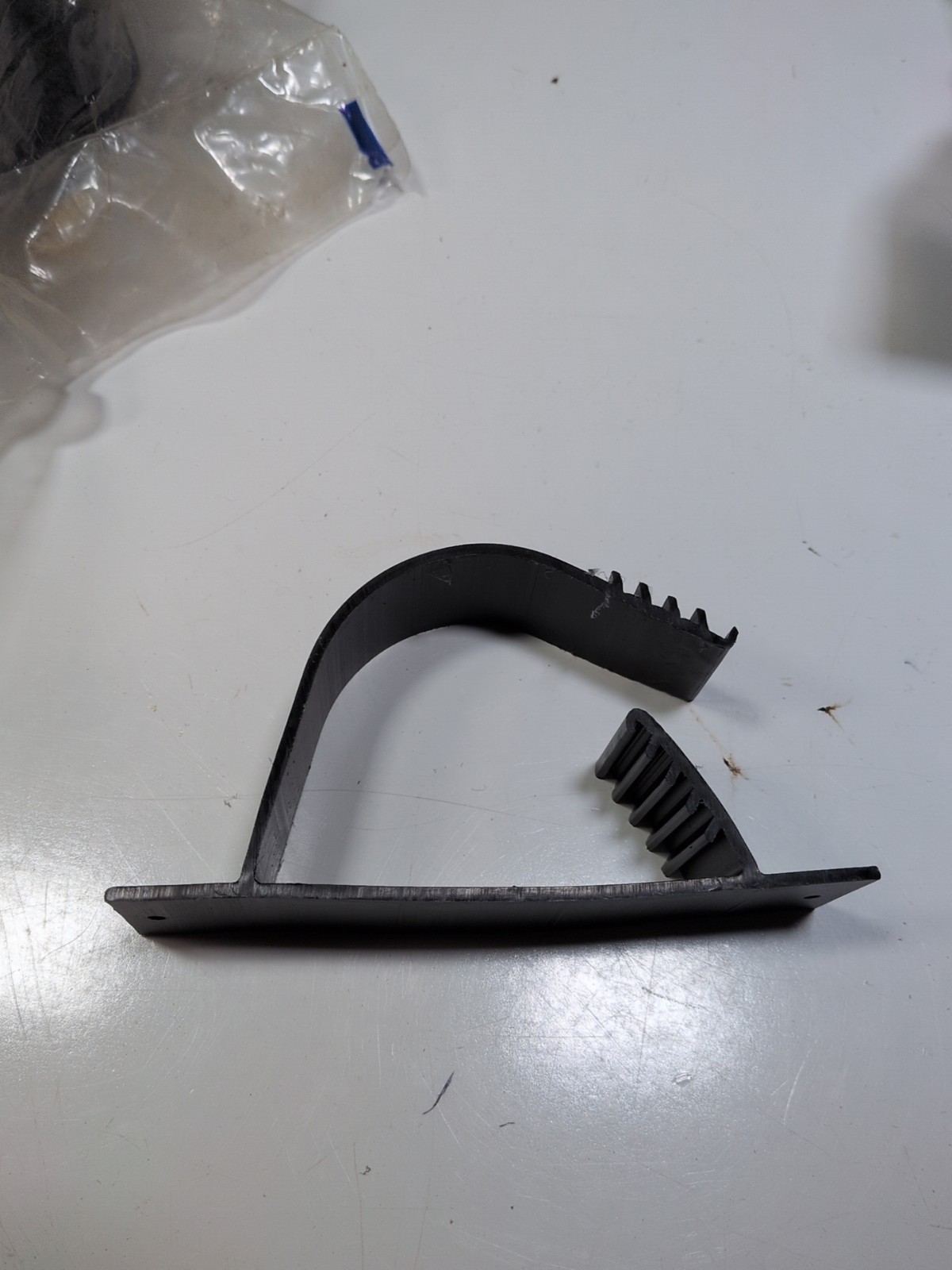 THERMO MANUFACTURING SNAP CLAMP # 41118 MOUNTING BRACKET 2 3/8″ OD 5 pcs NOS