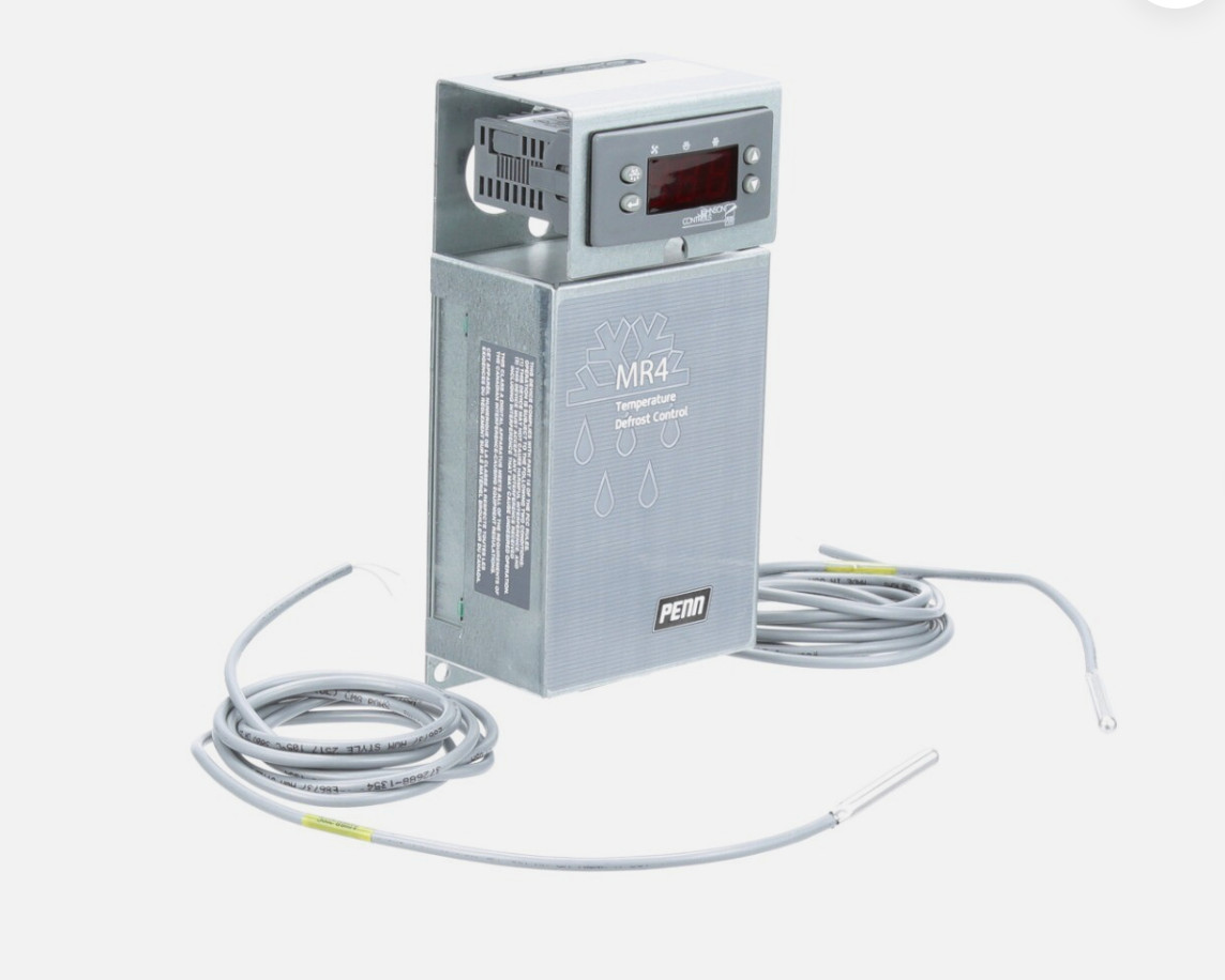 Penn MR4PMUHV-12C Digital Programmable Defrost/Temp Control with probes
