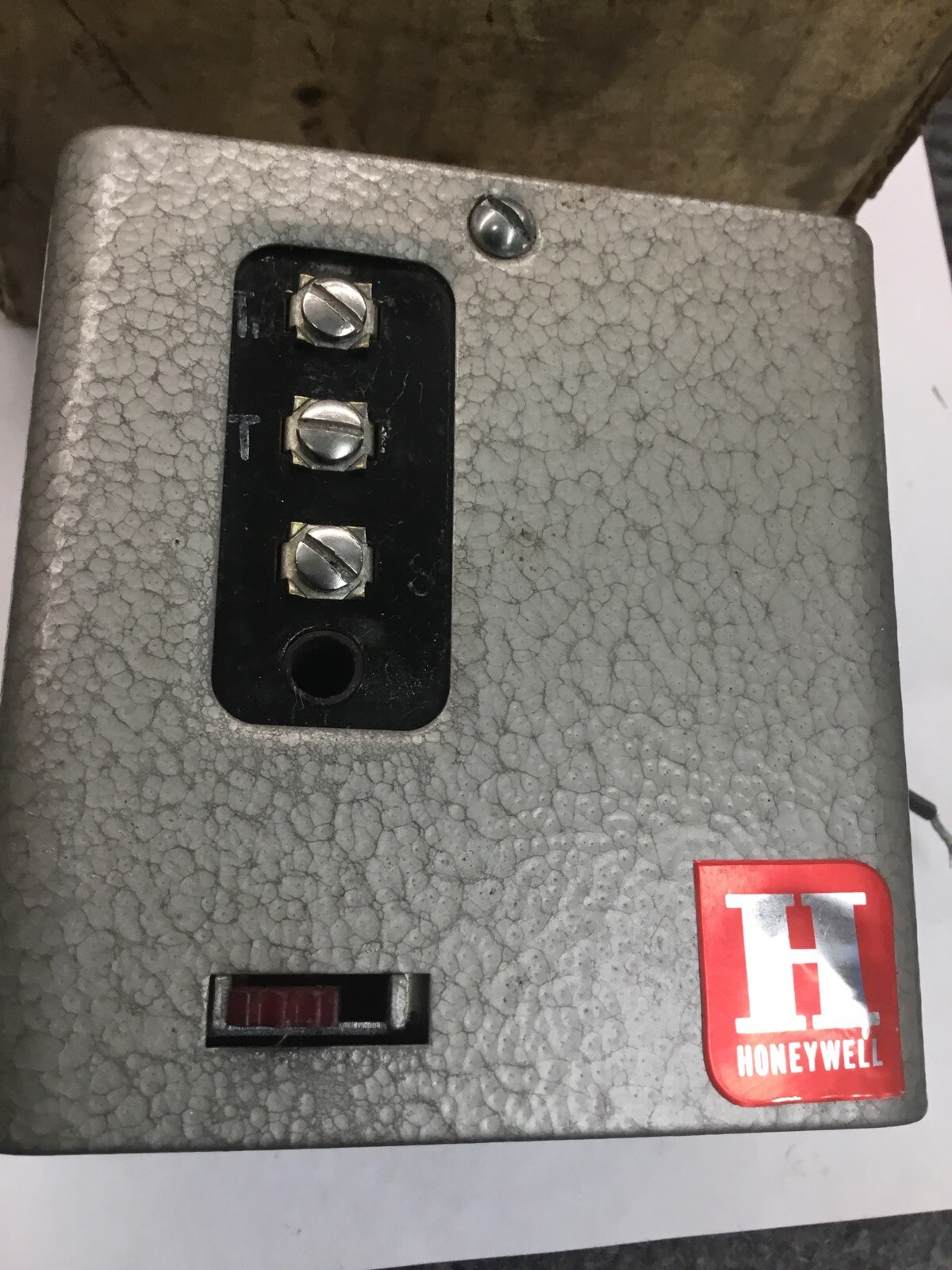 Honeywell R75-39R Cad Cell relay R8184 A,B,E,G 120V Sid Harvey Refurb.