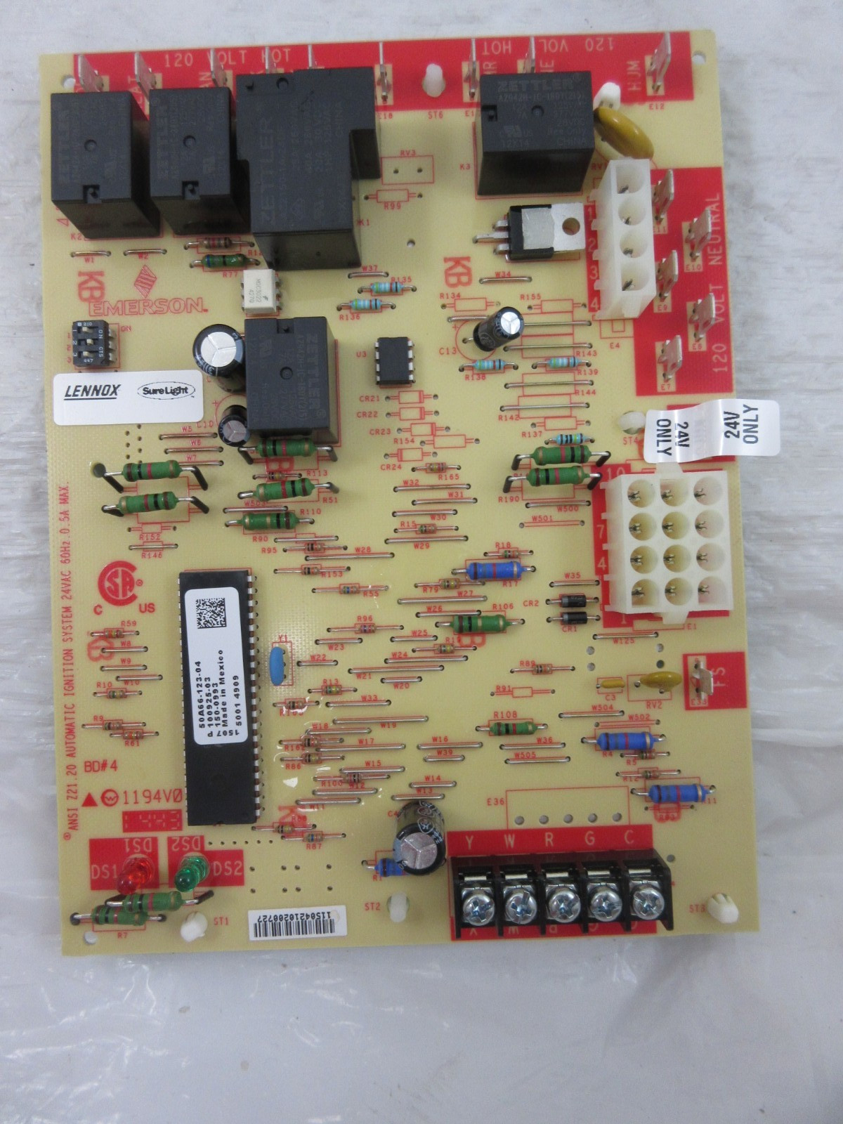 LENNOX 100925-03 EMERSON WHITE RODGERS 50A66-123-04 SURELIGHT CONTROL BOARD