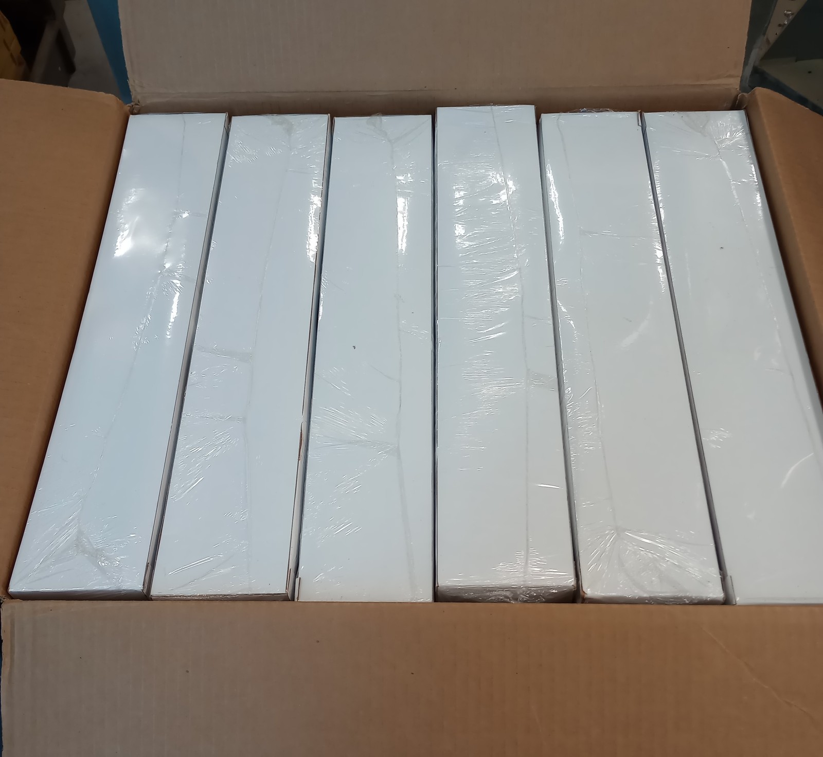AAF Flanders 81255.042025 Pleated Carbon Filter 20x25x4 (Box Of 6)
