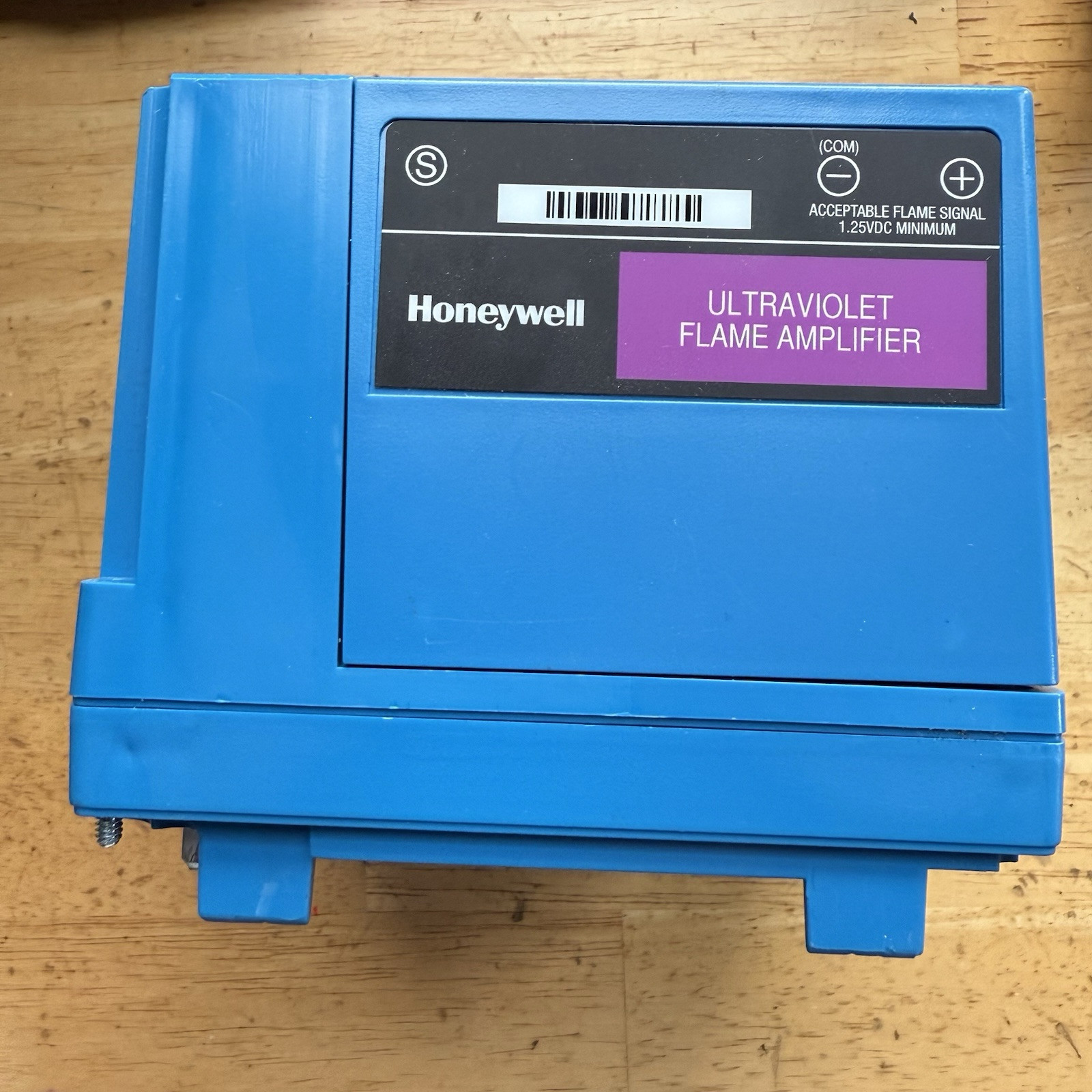 Refurbish HONEYWELL Burner Controller, Model: RM7890A1015