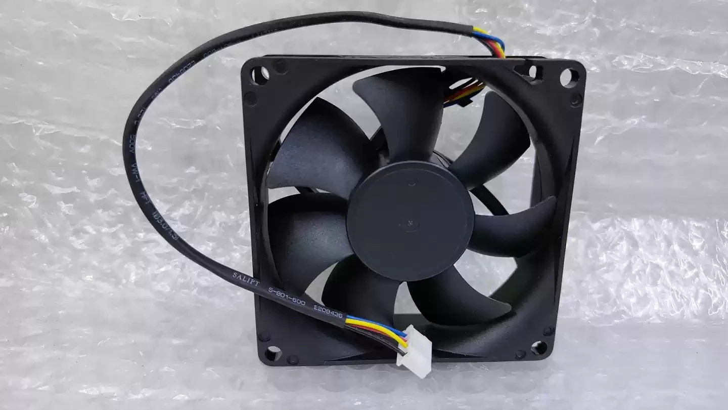 1PCS EFC-08E12W 12V DC 0.70A 8025 4-pin Cooling Fan