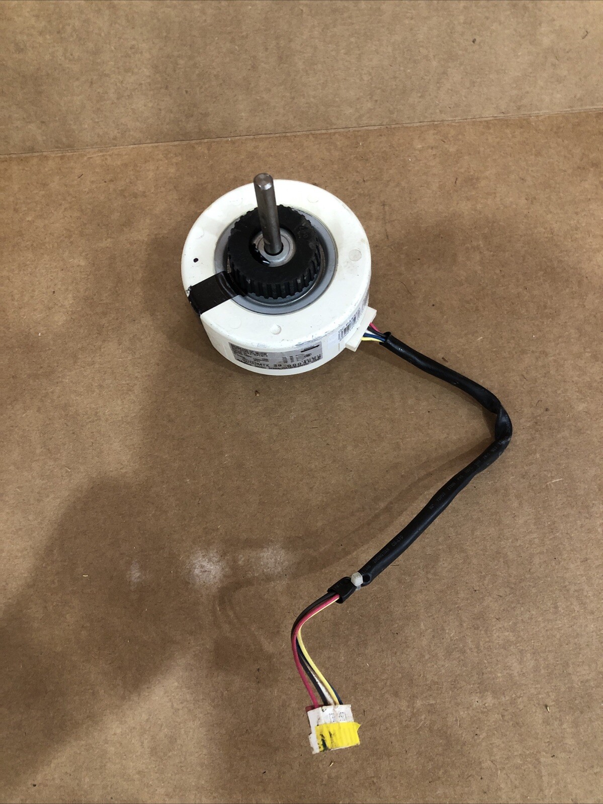 NIDEC SHIBAURA SIC-41CVJ-B415-1 15 WATT DC BRUSHLESS MOTOR 140-165V 1600 RPM