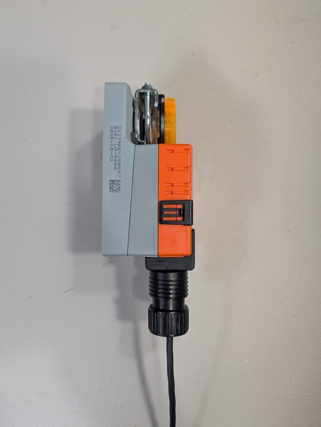 Brand New Belimo LMB24-3-T Control Damper Actuator