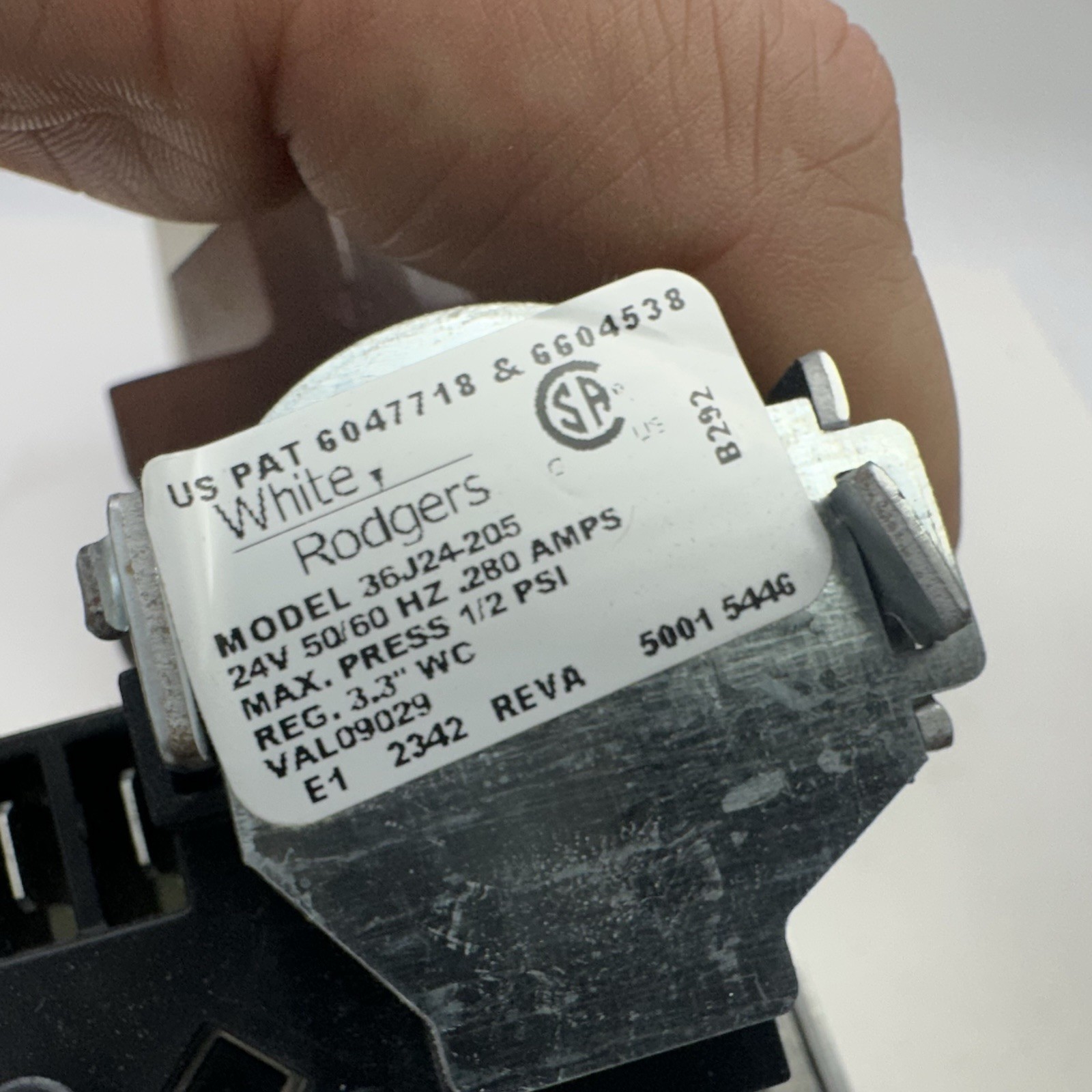 Trane American Standard VAL09029 Gas Valve Slow Opening 1/2-14 NPT 24V J-Type