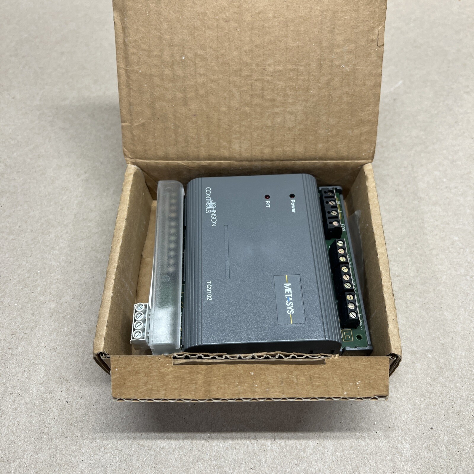 New OEM Johnson Controls Unit Controller TC-9102-0331 27-85057-13 Italy FastShip