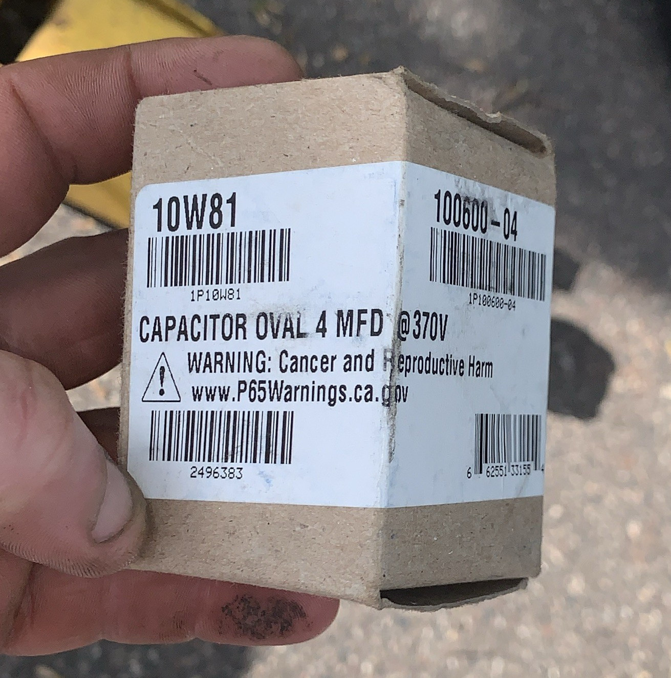 SUREPHON CBB65B Motor Run Capacitor 4 MFD 370V Oval 10W81 100600-04