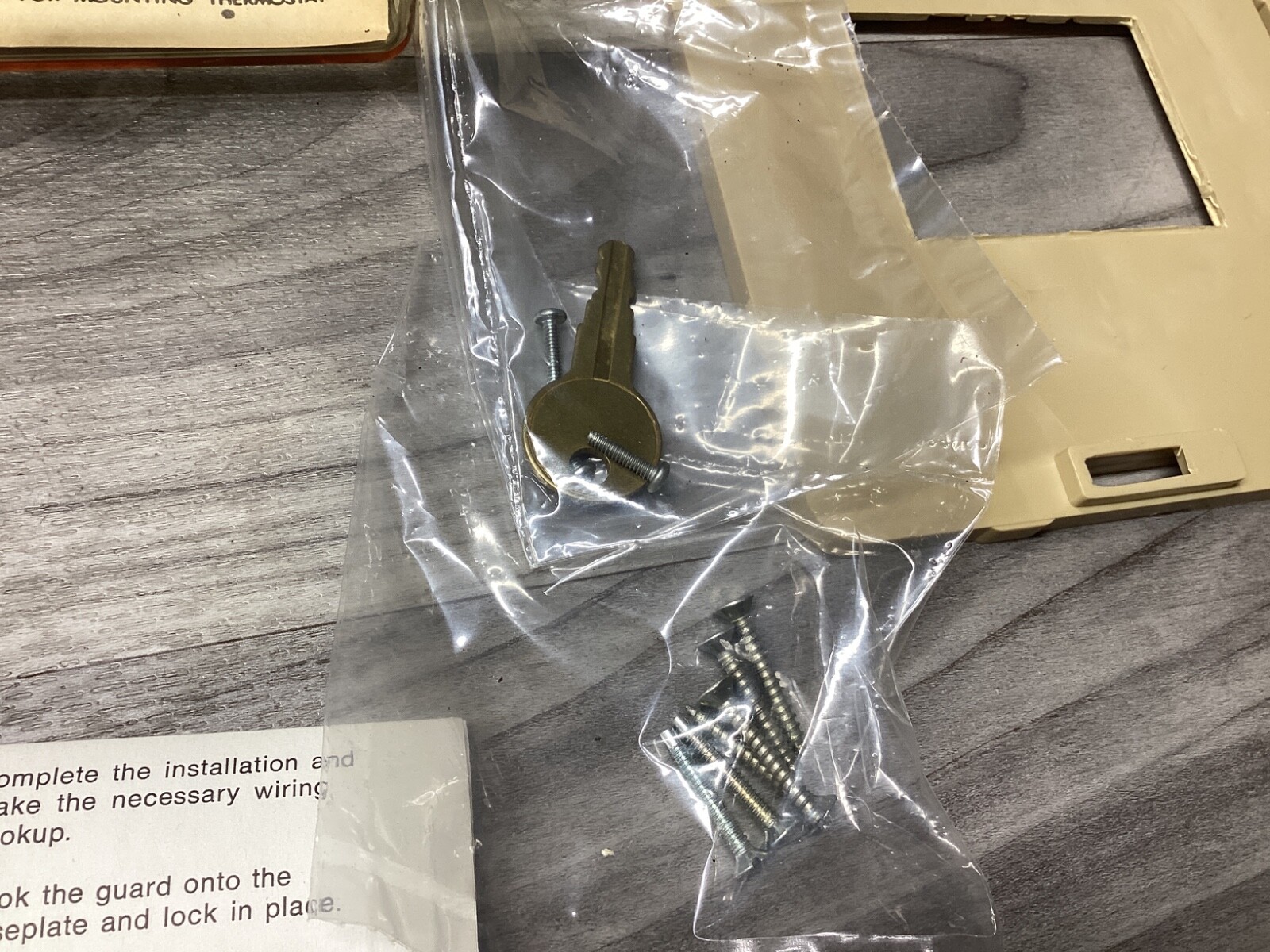johnson controls thermostat guard GRD10A-608 #106D81PR5*CO