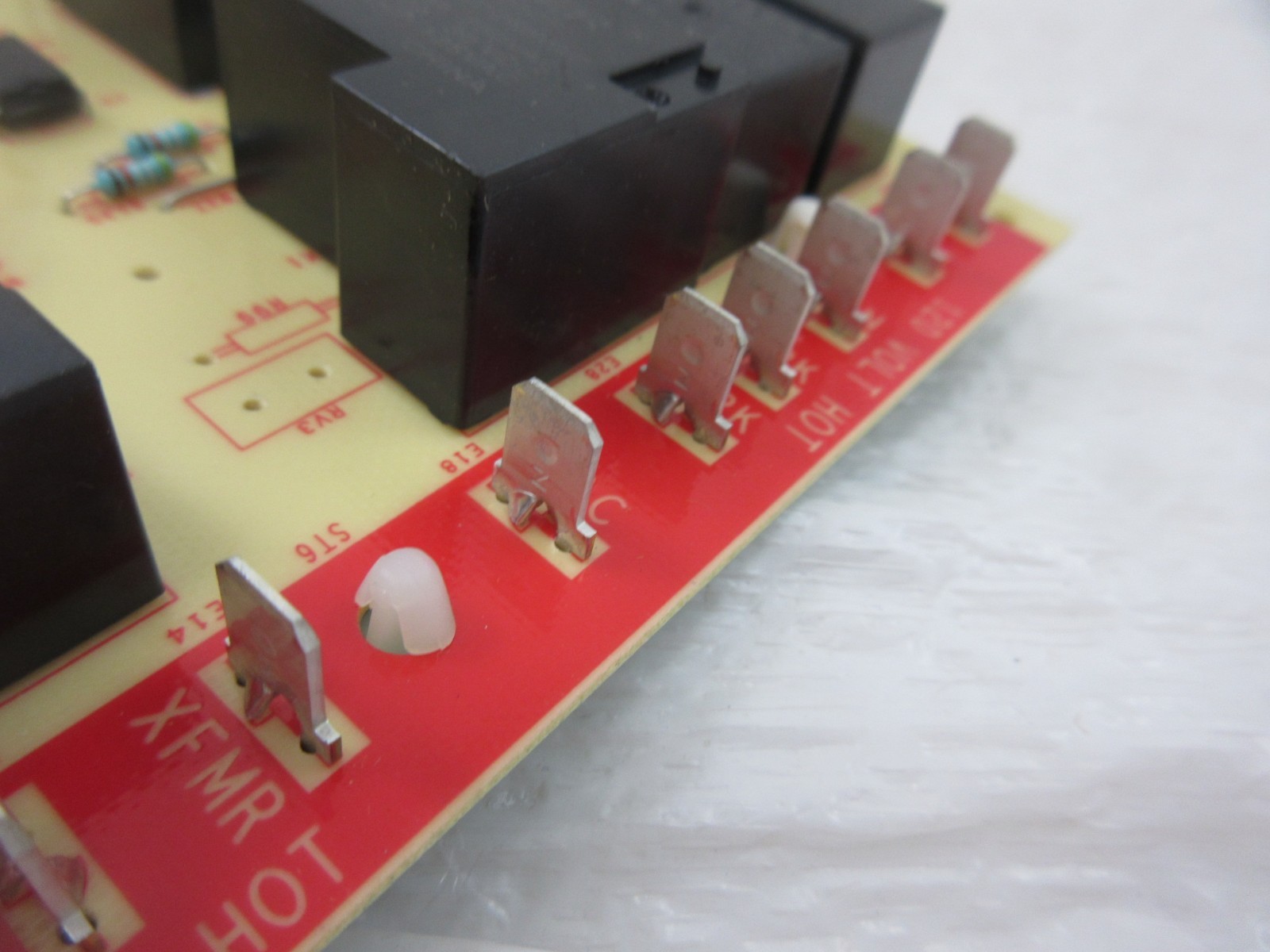 LENNOX 100925-03 EMERSON WHITE RODGERS 50A66-123-04 SURELIGHT CONTROL BOARD