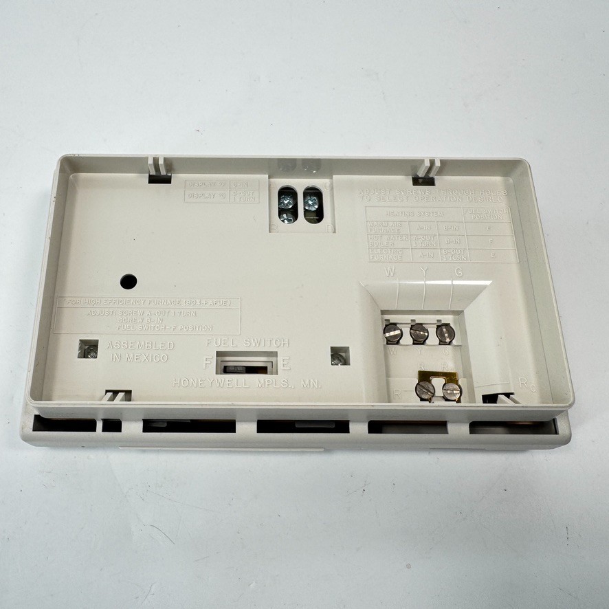 Thermostat Honeywell CT3200 5 and 2 day Programmable Beige Heat / Cold