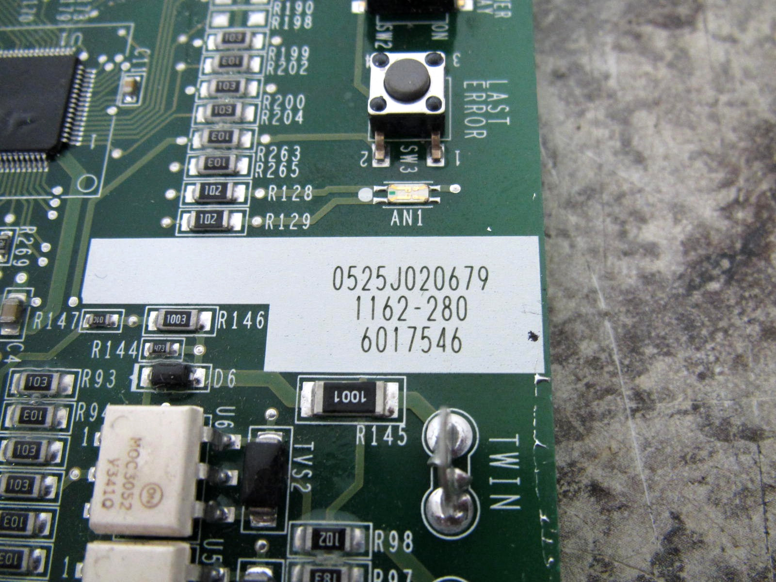 York 6017546 / 1162-280 / 1162-83-280 Furnace Control Circuit Board Used