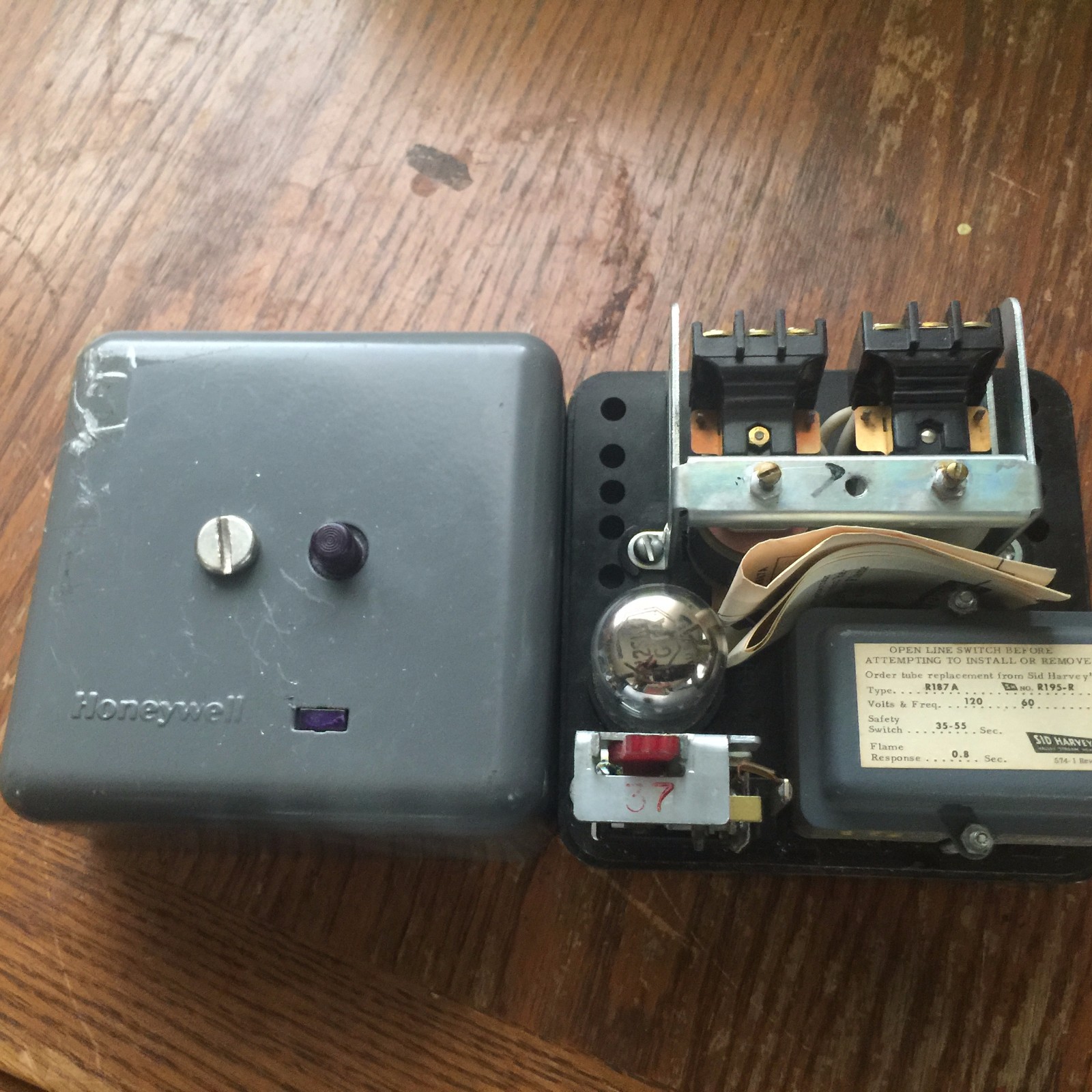 Honeywell/Sid Harvey R187A / R195R ProtectoRelay 120V