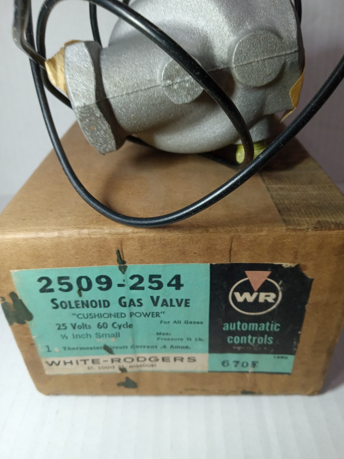 NEW WHITE-RODGERS 2509-254 Gas Valve 1/2″ NPT 25V Solenoid Cushioned Power NEW