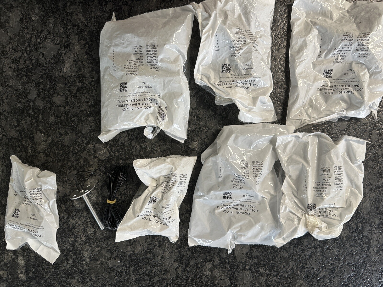 Supply Air Temperature Sensor HH79ZZ012 Bag 350015-801 Lot Of 12 Sensors