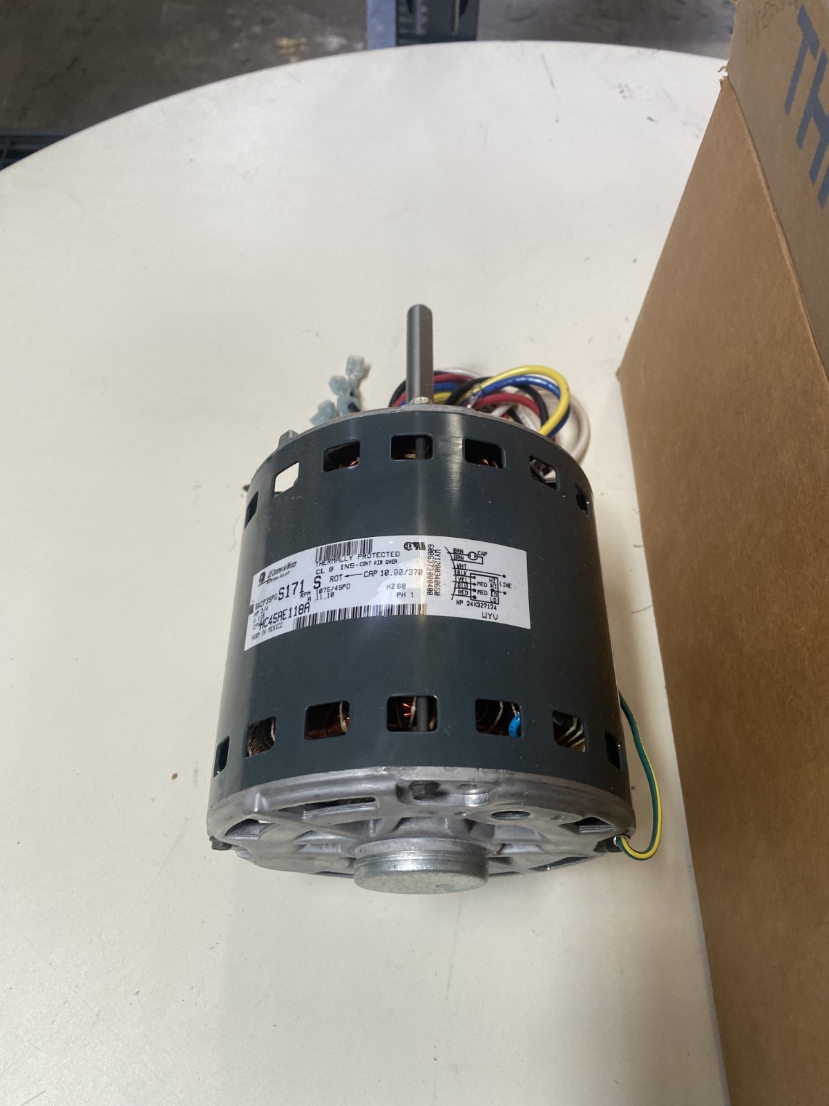 Carrier HC45AE118AE GE Commercial 5KCP39PG HVAC Blower Condenser Motor NOS