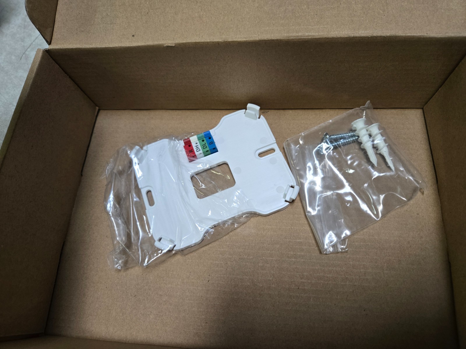 UX360 Smart Thermostat and SC360 System Control with American Standard Link NOB