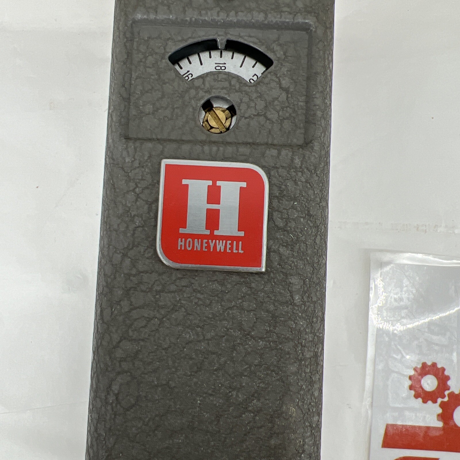 Honeywell L4007B3X0A4 Well Immersion Control 100 to 240 Degrees