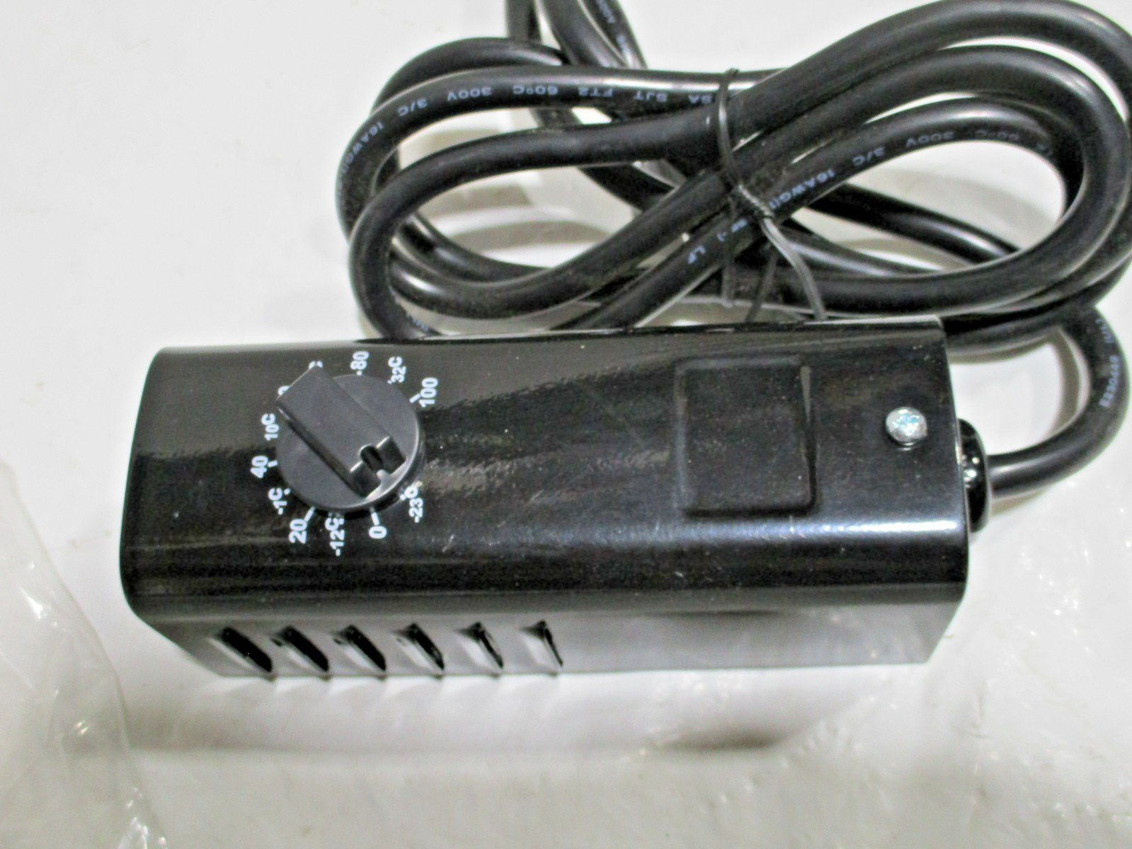 New COLUMBUS ELECTRIC MODEL KT-121 PORTABLE HEATING/COOLING THERMOSTAT in Box