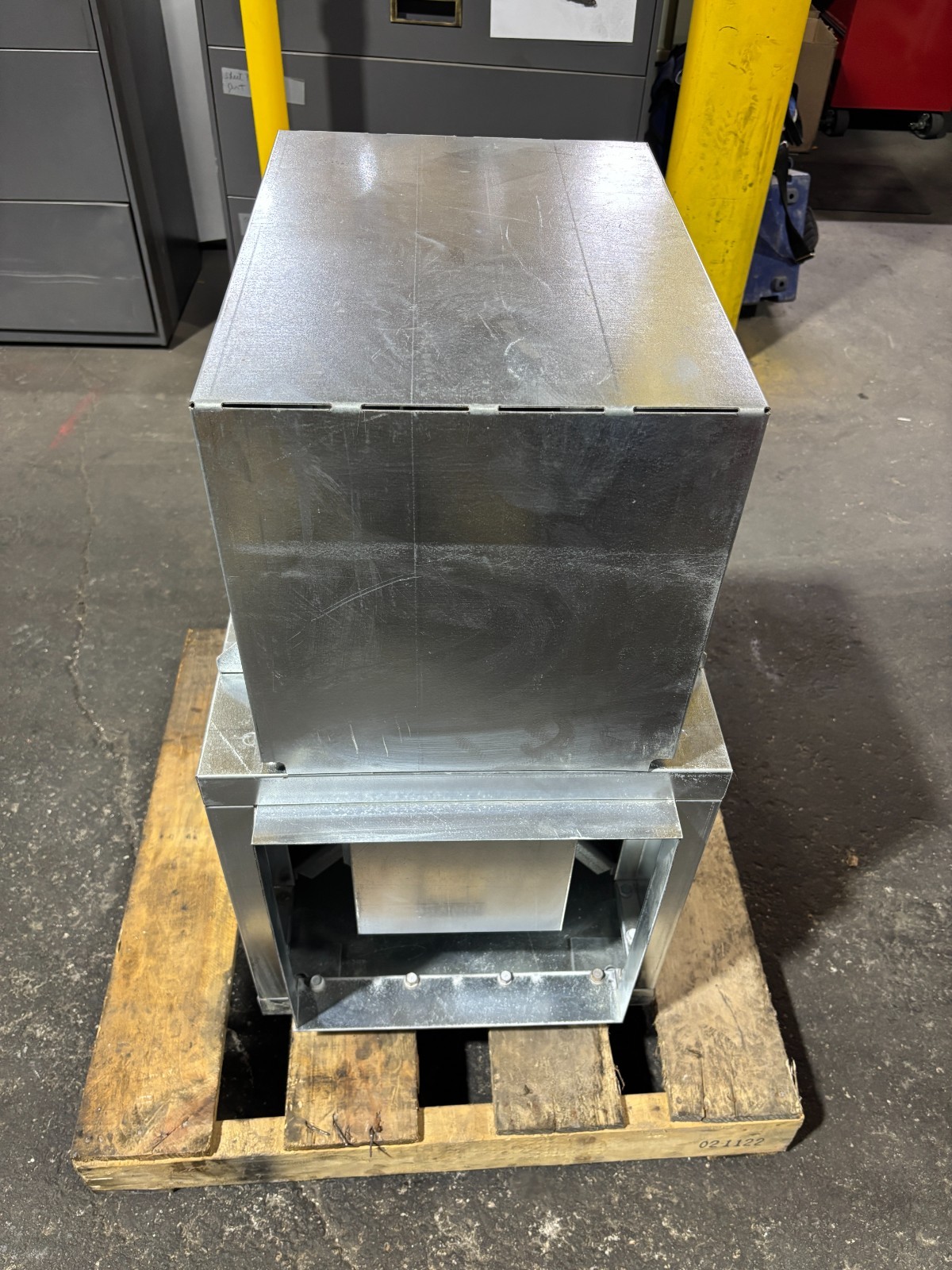 Greenheck / BSQ-100-4-X / 115V / 1PH / 1-4 HP / Square Centrifugal Inline Fan