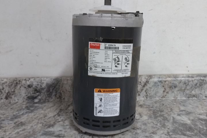 Dayton 20RK79 1 HP 850 RPM 208-230/460VAC 3-Phase Condenser Fan Motor
