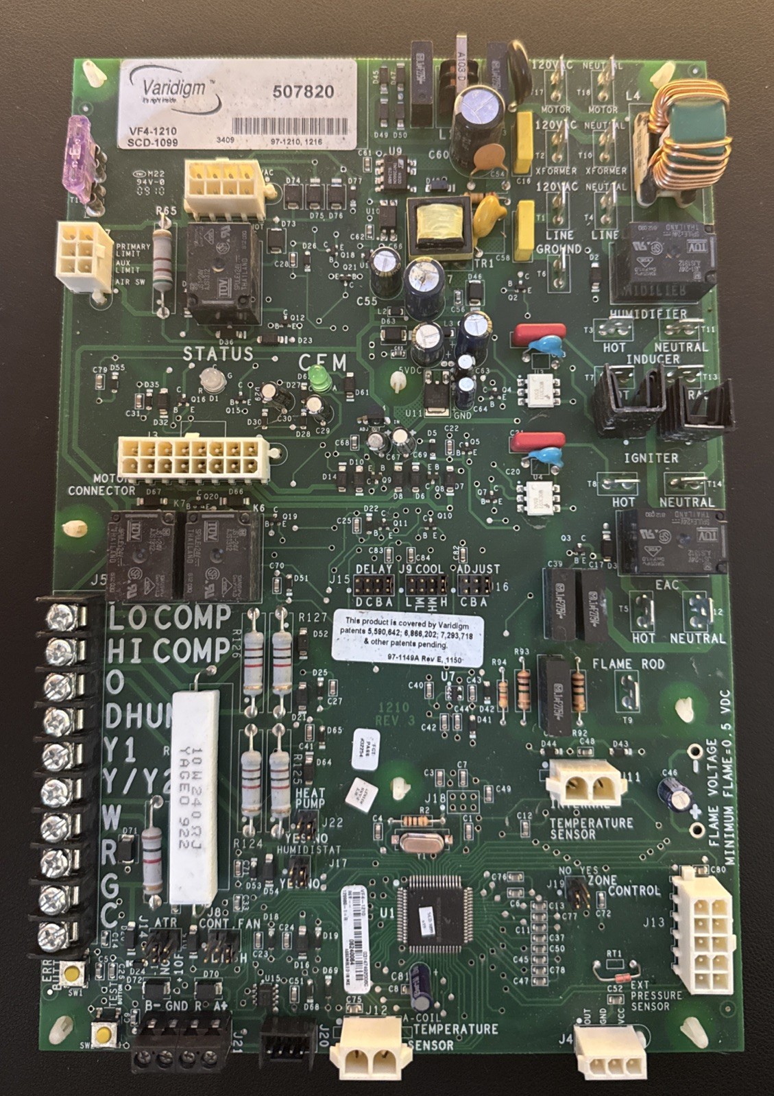 York Luxaire VARIDIGM 507820 Control Circuit Board SCD-1102 VF4-1210