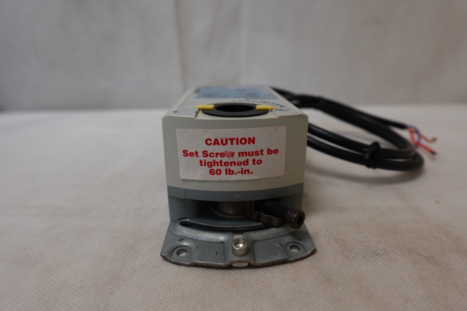 Siemens GDE131.1U OpenAir Damper Actuator 24V 44-in-lb 3-Position NEW NO BOX