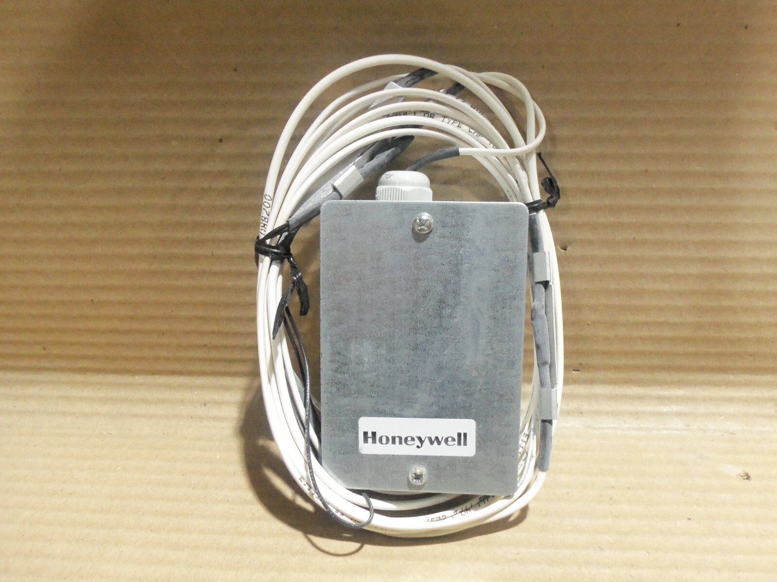 New Honeywell C7041J 1009 12ft Duct Averaging Sensor -40F-250F 20k OHM NTC AK