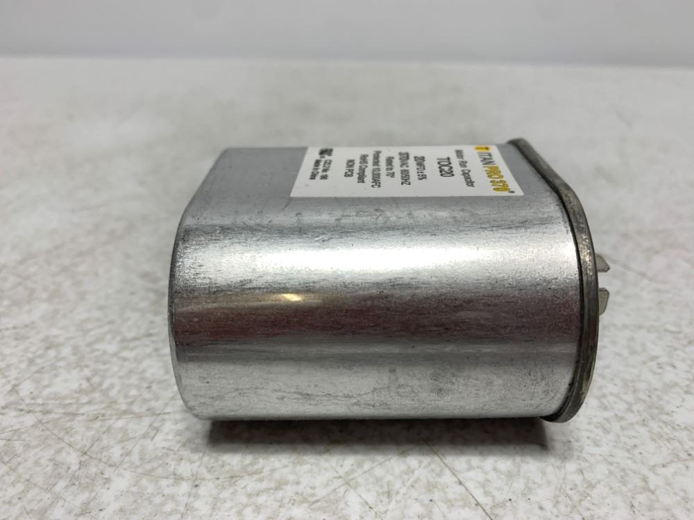 Titan Pro TOC20 Motor Run Capacitor 20MFD 370V Oval