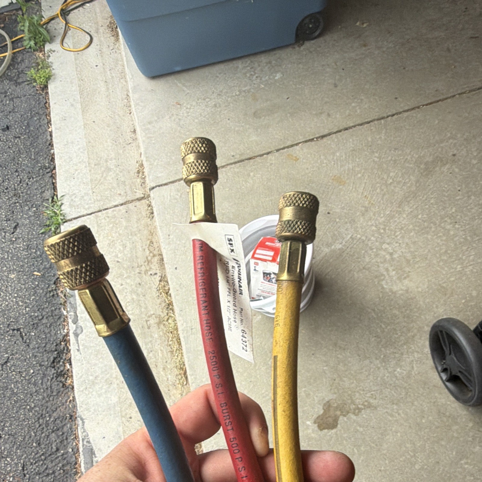 Robinair Enviro-Guard R-134a 3 HVAC Hoses 72in 1/4in 500psi Red/Blue/Yellow