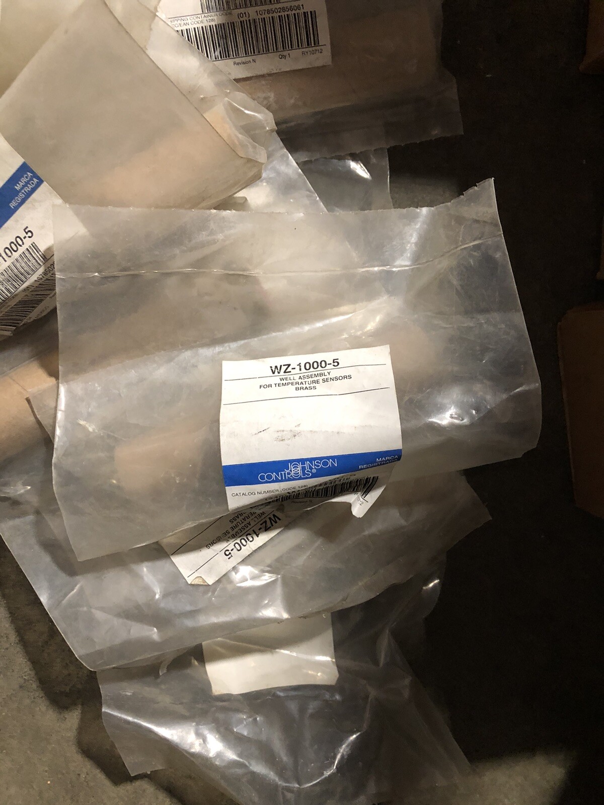 Johnson Controls WZ-1000-5 Temperature Sensor Brass Well Assembly NEW IN BAG