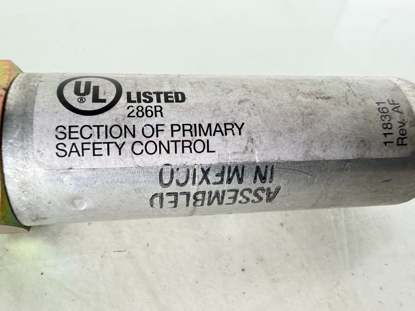 Honeywell C7008 A 1174 Flame Rod And Holder 12in (45)