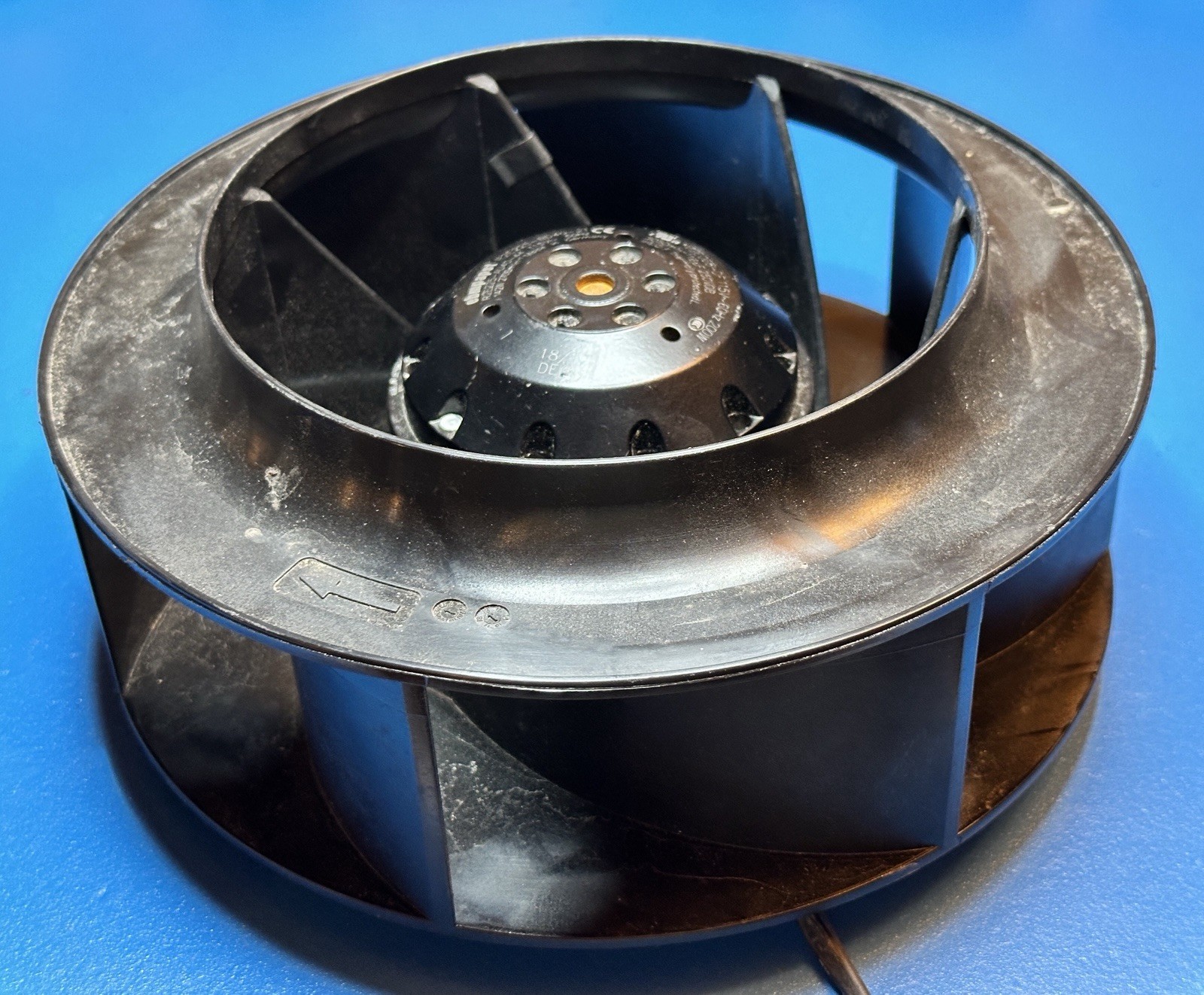 ebm-papst R2E225-BD40-21 Centrifugal Blower Fan 115V 142W 2700 RPM Germany