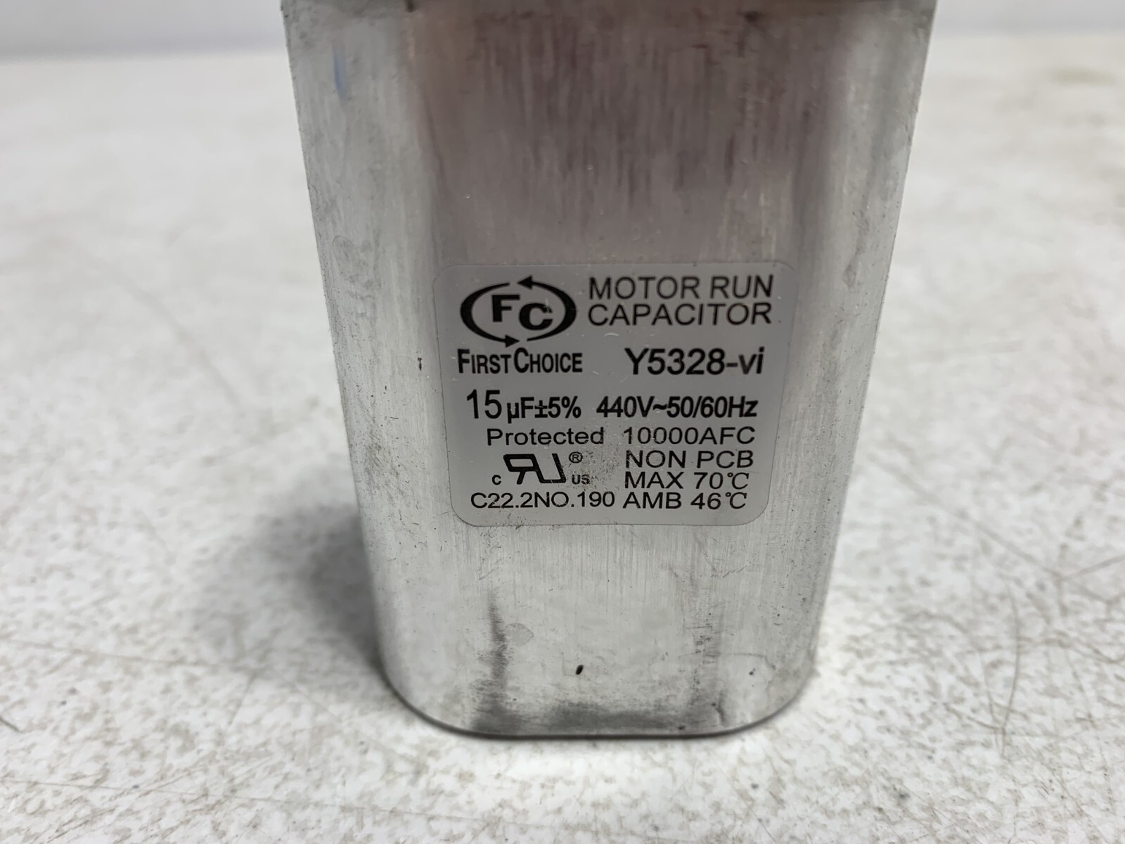 Lennox Y5328 Motor Run Capacitor 440V 50/60 Hz 15 MFD