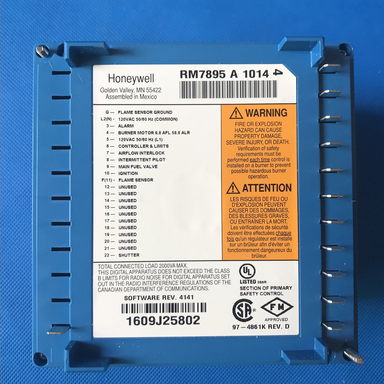 NEW IN BOX Honeywell RM7895A1014 Primary Control Burner Control FREE SHIIPING