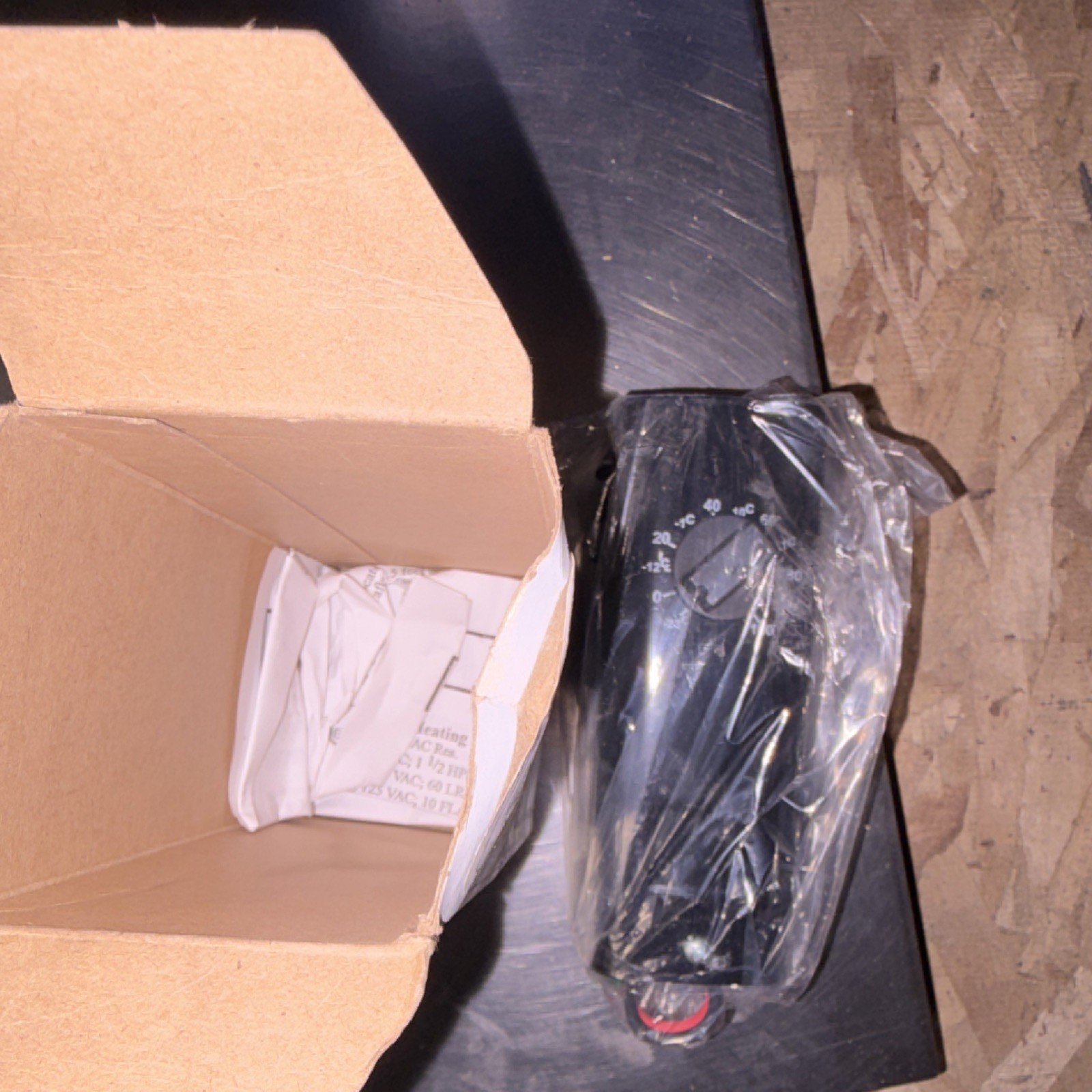 Dayton 2E815 Non-Programmable Dial Thermostat -10 to 100°F HVAC Control