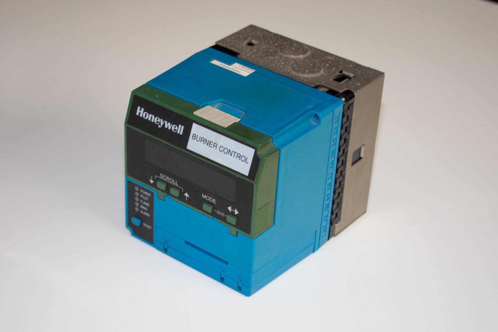 Honeywell RM7890A1015, display, base, flame module, 10900 hours 6-month warranty