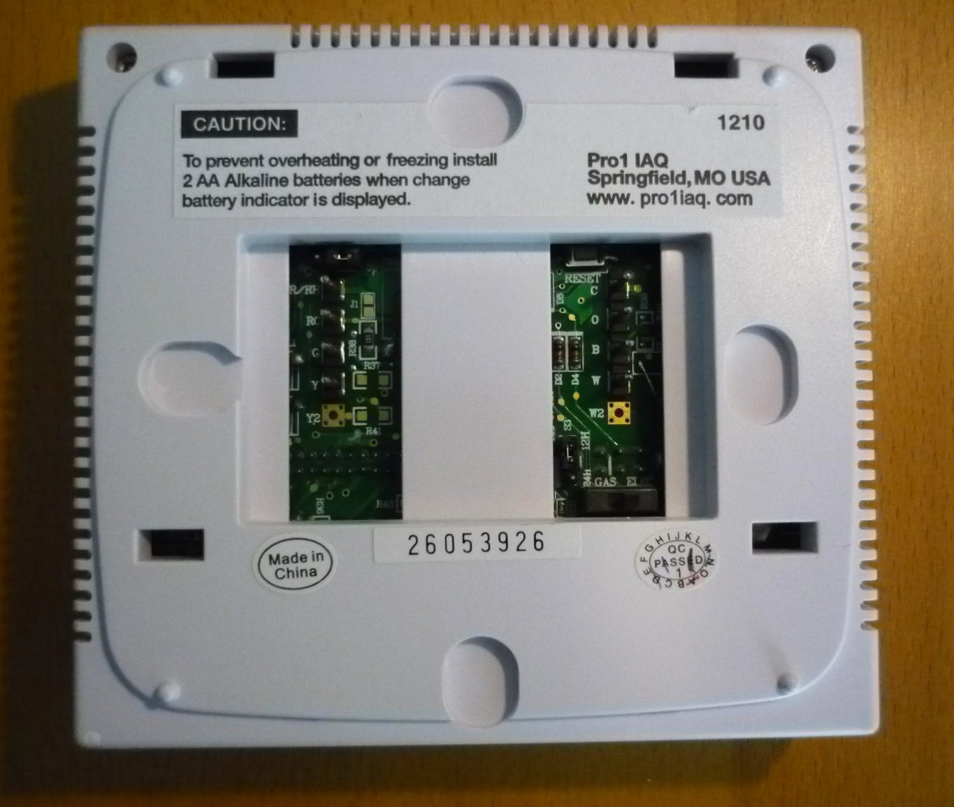 PROTECH Pro1 IAQ T705 – Programmable Digital Thermostat
