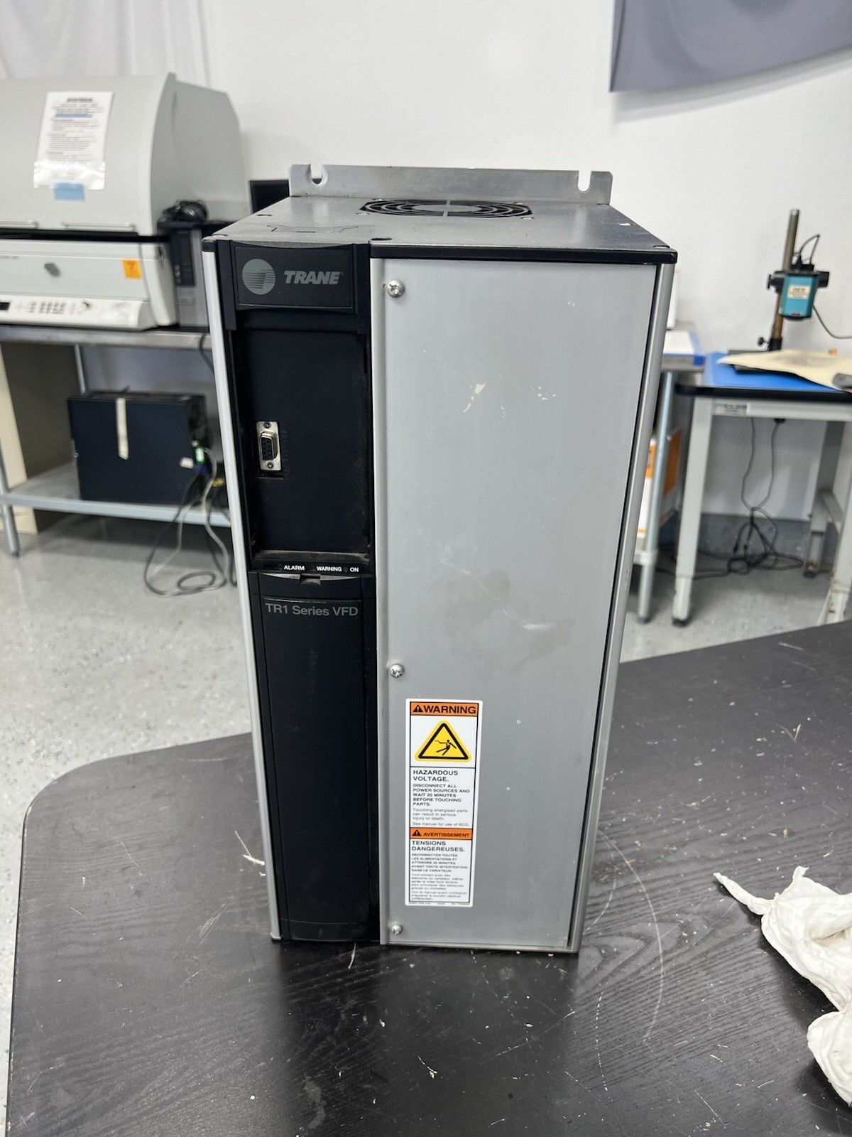 TRANE TR1 Series VFD 15kW 20HP 380-460V 3-Phase NEMA 1 Variable Frequency Drive
