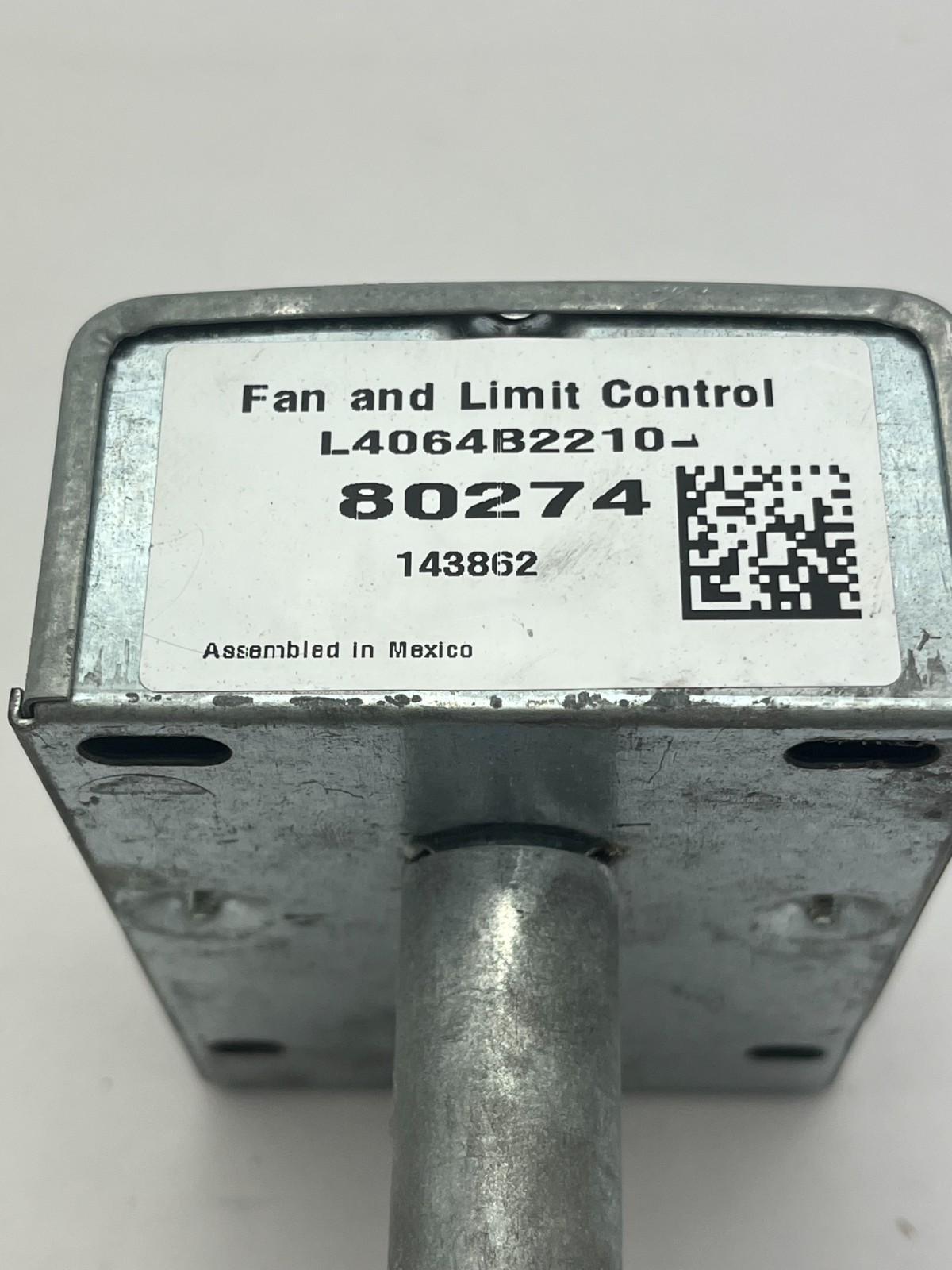 Honeywell L4064B2210 11.5″ insertion 3/4 in diameter Fan & Limit Control Switch