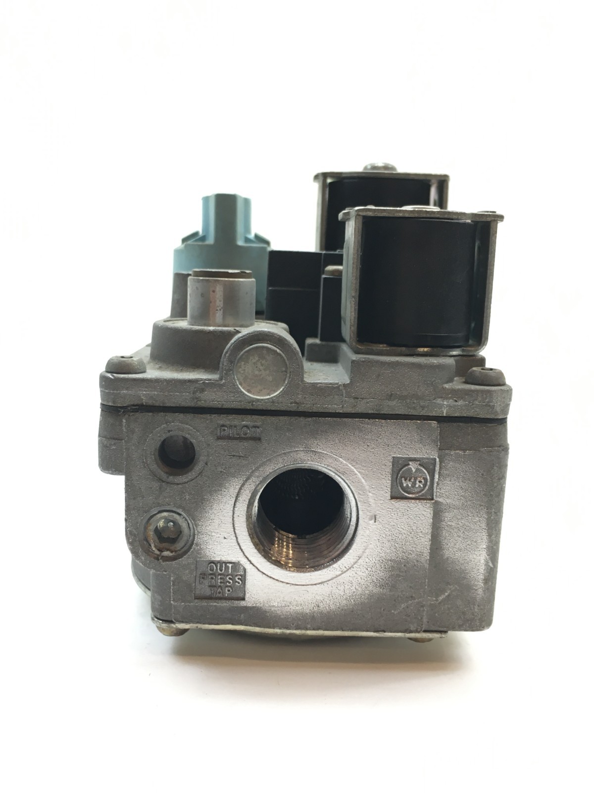 WHITE RODGERS 36E36 252 Gas Valve C729668P01 in and out 1/2″ used #G258A
