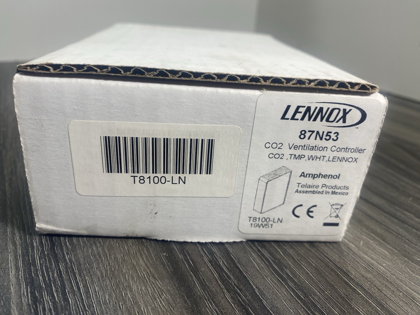 Lennox 87N53 Telaire T8100‑LN Ventostat White CO2 & Temp Sensor LCD 8000 Series