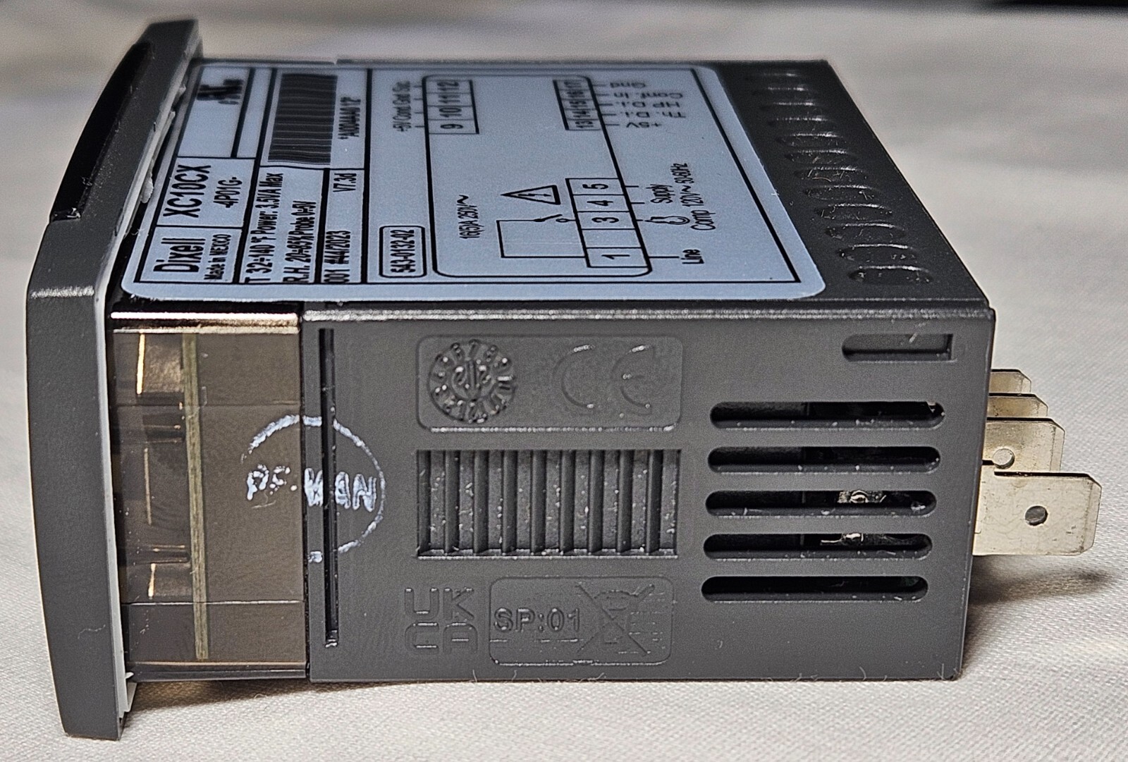 Dixell XC10CX-4P01G Emerson refrigeration control XC10CX 4P01G v7.3d