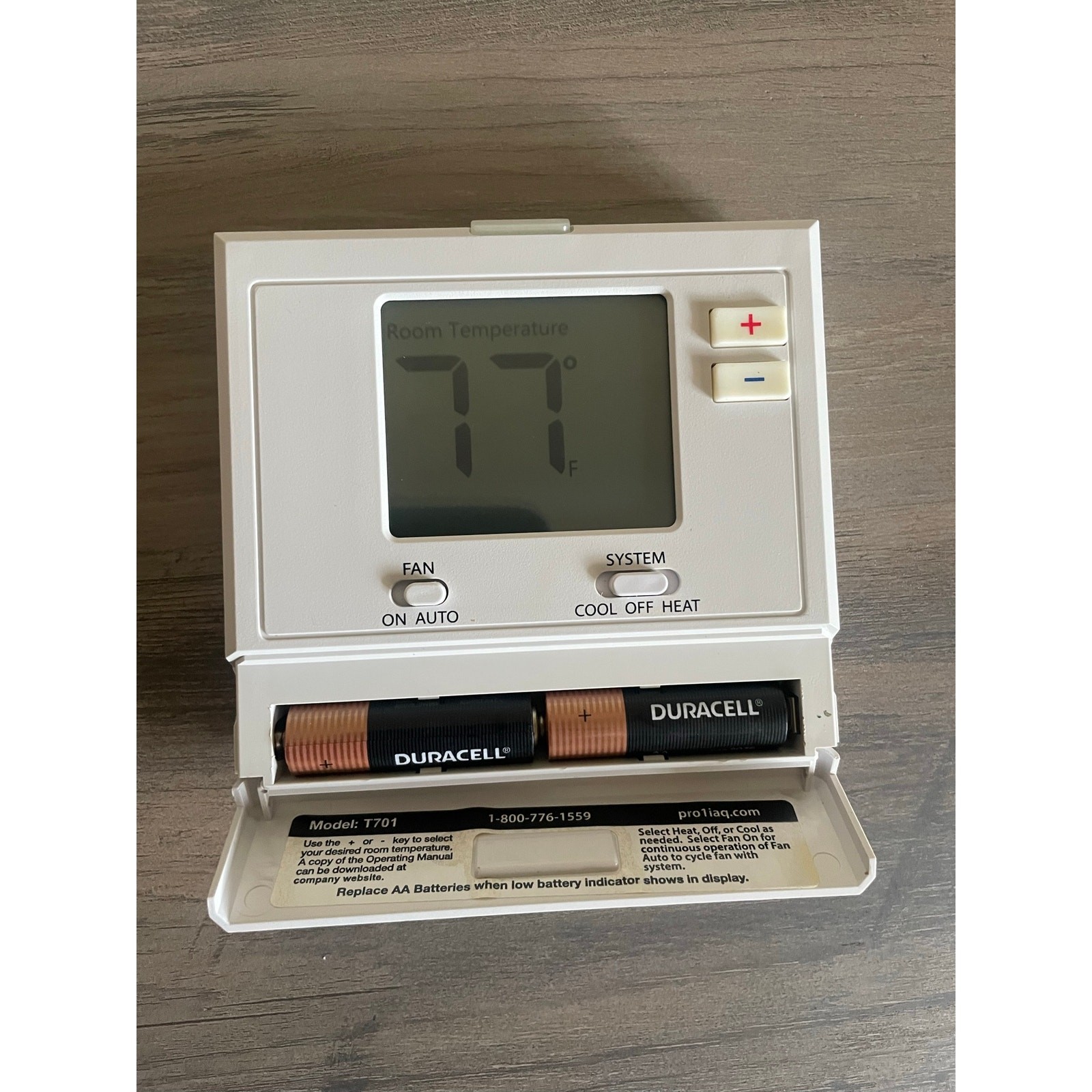 PRO1 T701 Non-Programmable 4 sq. inch Display Thermostat -TESTED