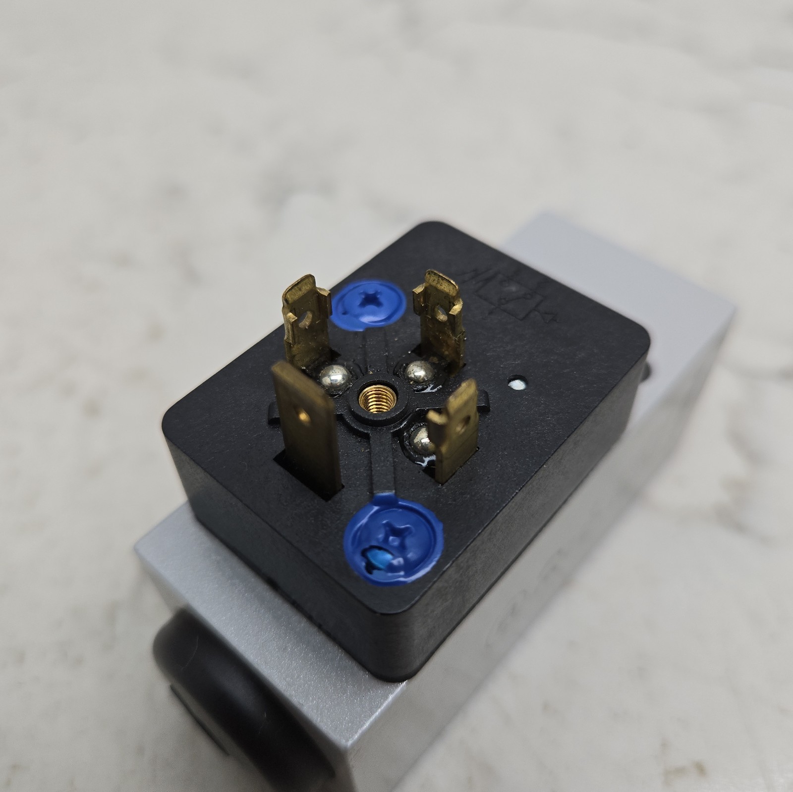 Festo PEV-1/4-B Adjustable Pressure Switch 10773 1-12 Bar 1/4″ NPT/BSP Pneumatic